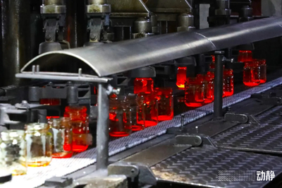 为茅台、老干妈供货！都匀这家企业热火朝天忙生产 玻璃产品深加工